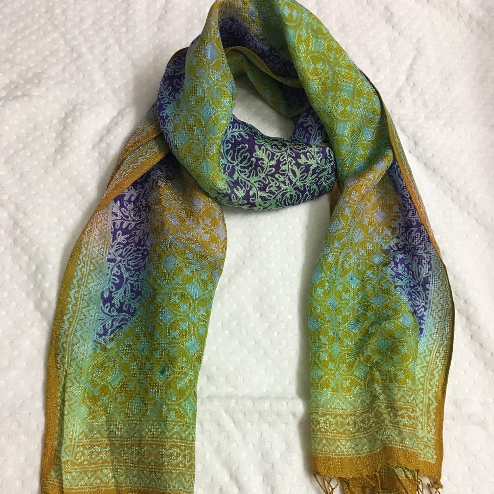 Green Ethnic  Scarf - JS 104